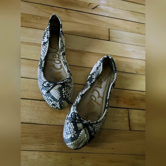 Sam Edelman Felicia snake skin print flats - Picture 1 of 6